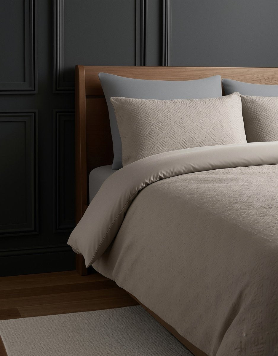 Micropercale Duvet Cover Set Milano 3D | Taupe/Grey | King - 240cm (W) x 200/220cm (L) - The Bedding & Blankets Store