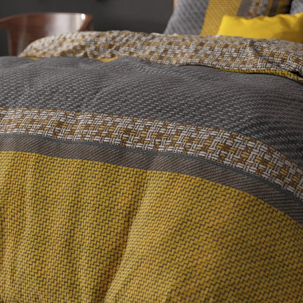 Polycotton Duvet Cover Set Altor | Gold | Single - 140cm (W) x 220cm (L) - The Bedding & Blankets Store