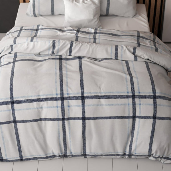 Polycotton Duvet Cover Set Simply Amazing | White | King Long - 240cm (W) x 220cm (L) - The Bedding & Blankets Store