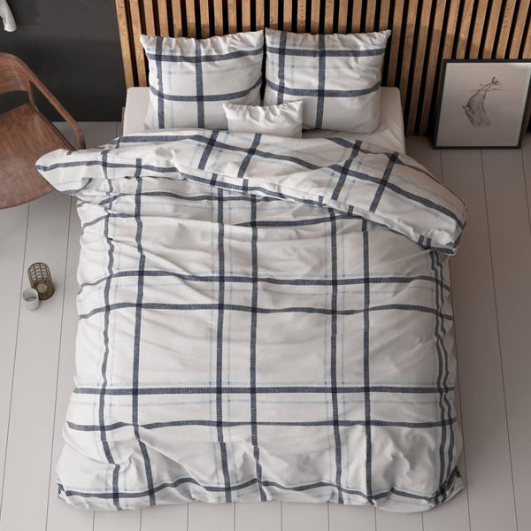 Polycotton Duvet Cover Set Simply Amazing | White | King Long - 240cm (W) x 220cm (L) - The Bedding & Blankets Store
