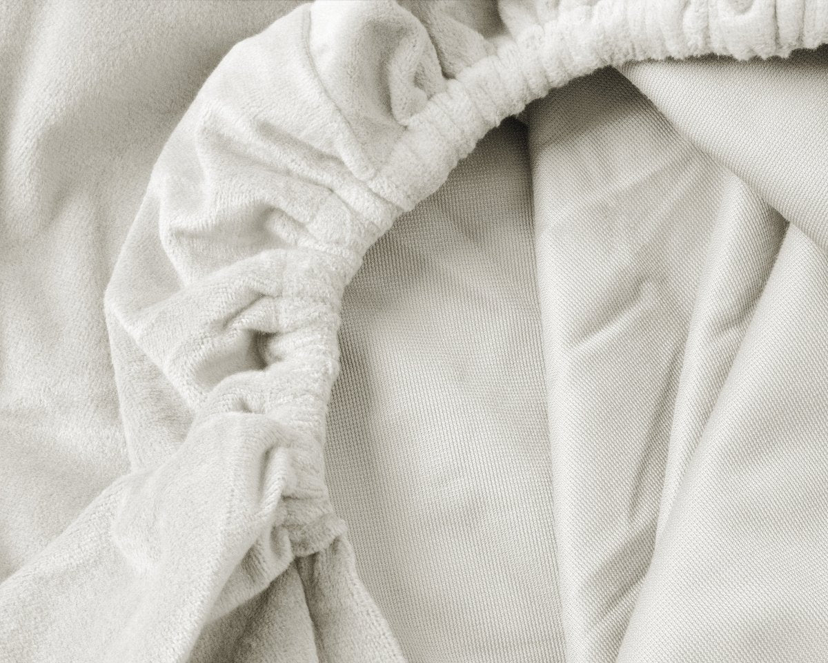 Premium Velvet Fitted Sheet | Cream | Single 90 x 200cm (L) x 30cm (D) - The Bedding & Blankets Store