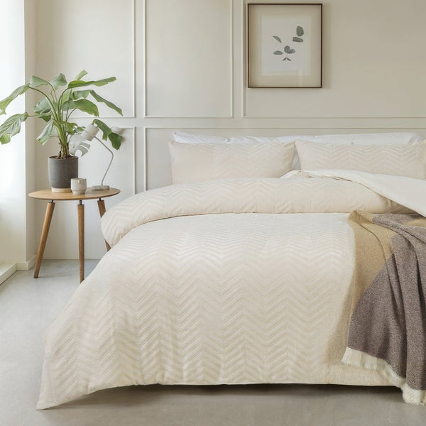 Teddy Fleece Duvet Cover Set Chevron | Cream | Single - 140cm (W) x 220cm (L) - The Bedding & Blankets Store