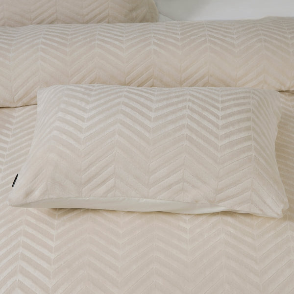 Teddy Fleece Duvet Cover Set Chevron | Cream | Single - 140cm (W) x 220cm (L) - The Bedding & Blankets Store