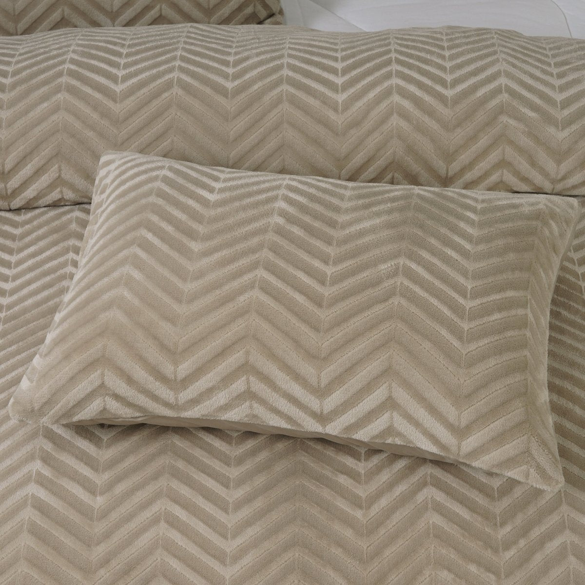 Teddy Fleece Duvet Cover Set Chevron | Taupe | Single - 140cm (W) x 220cm (L) - The Bedding & Blankets Store