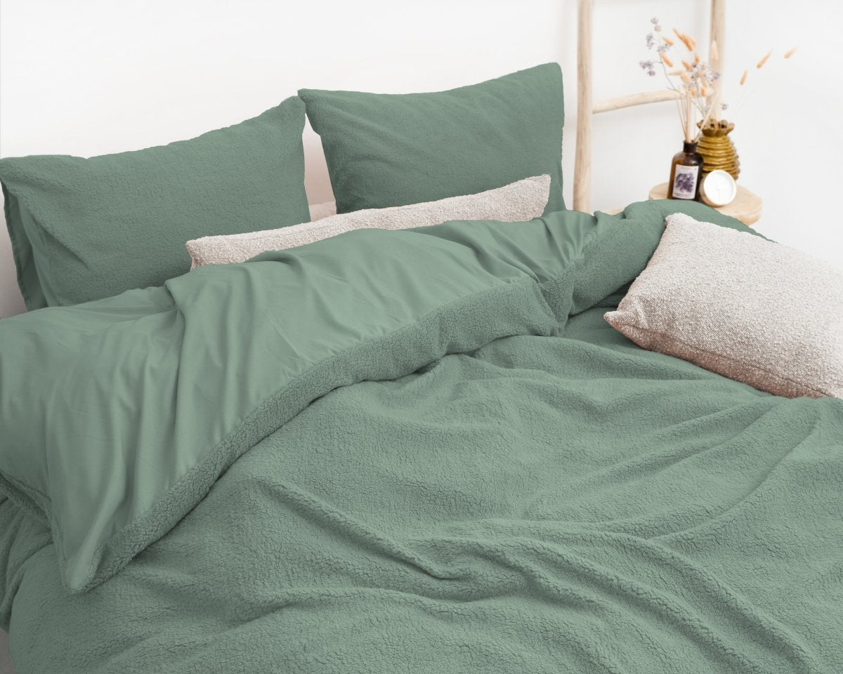 Teddy Fleece Duvet Cover Set | Dark Green | Single - 140cm (W) x 220cm (L) - The Bedding & Blankets Store