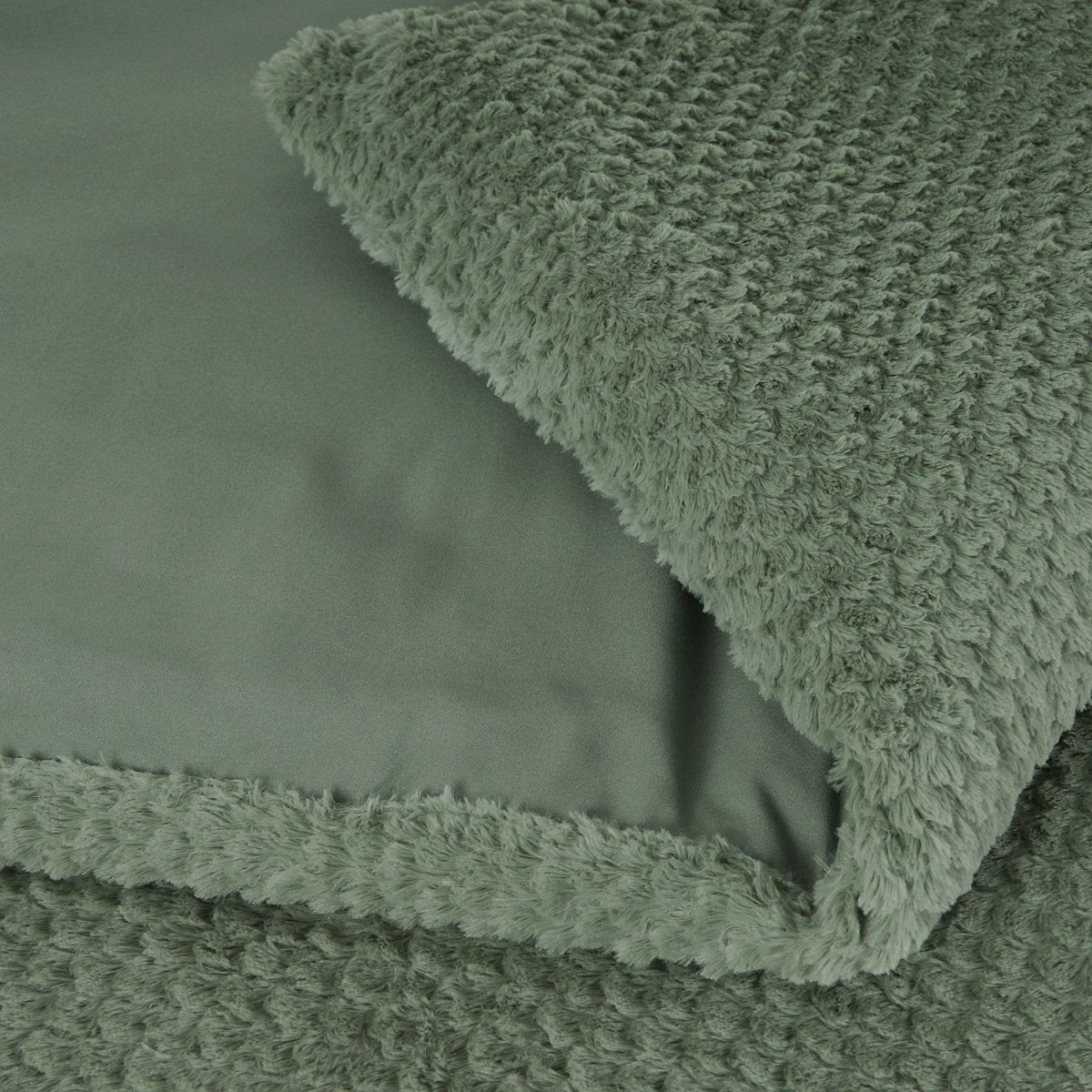 Teddy Fleece Duvet Cover Set Fur | Green | Single - 140cm (W) x 220cm (L) - The Bedding & Blankets Store