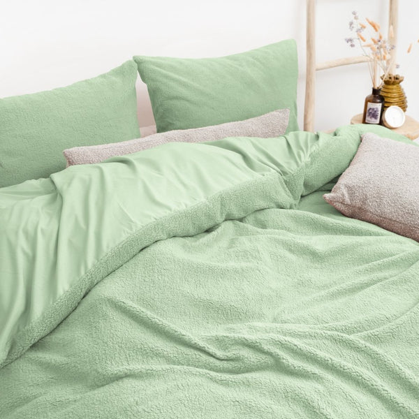 Teddy Fleece Duvet Cover Set | Green | King - 240cm (W) x 220cm (L) - The Bedding & Blankets Store