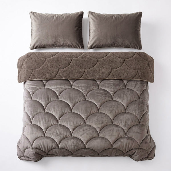 Teddy & Velvet Coverless Duvet | Taupe/Brown | Single - 140cm (W) x 200cm (L) - The Bedding & Blankets Store