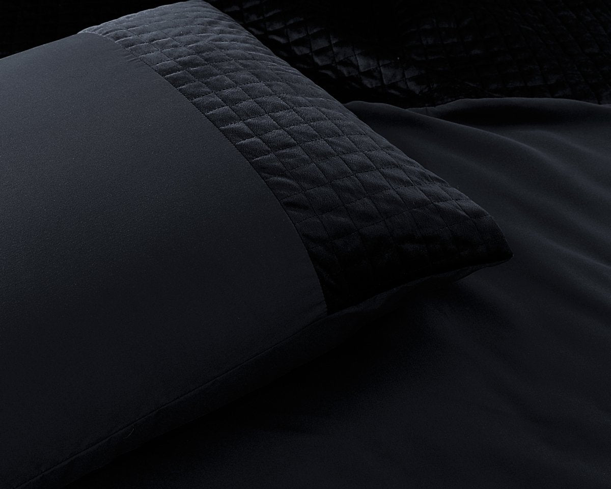 Velvet Duvet Cover Set Band | Black | Single - 140cm (W) x 220cm (L) - The Bedding & Blankets Store