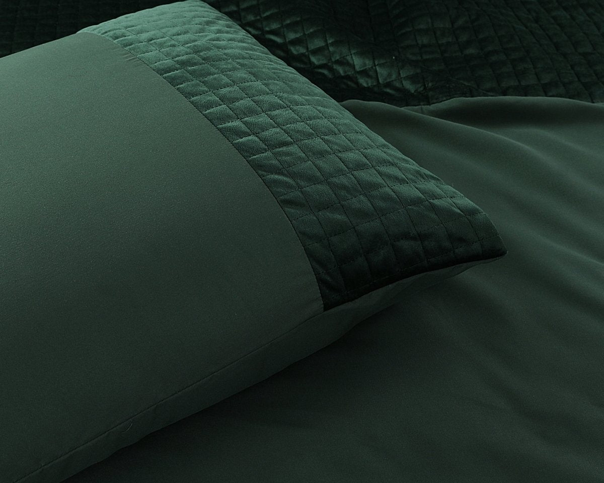 Velvet Duvet Cover Set Band | Green | Single - 140cm (W) x 220cm (L) - The Bedding & Blankets Store