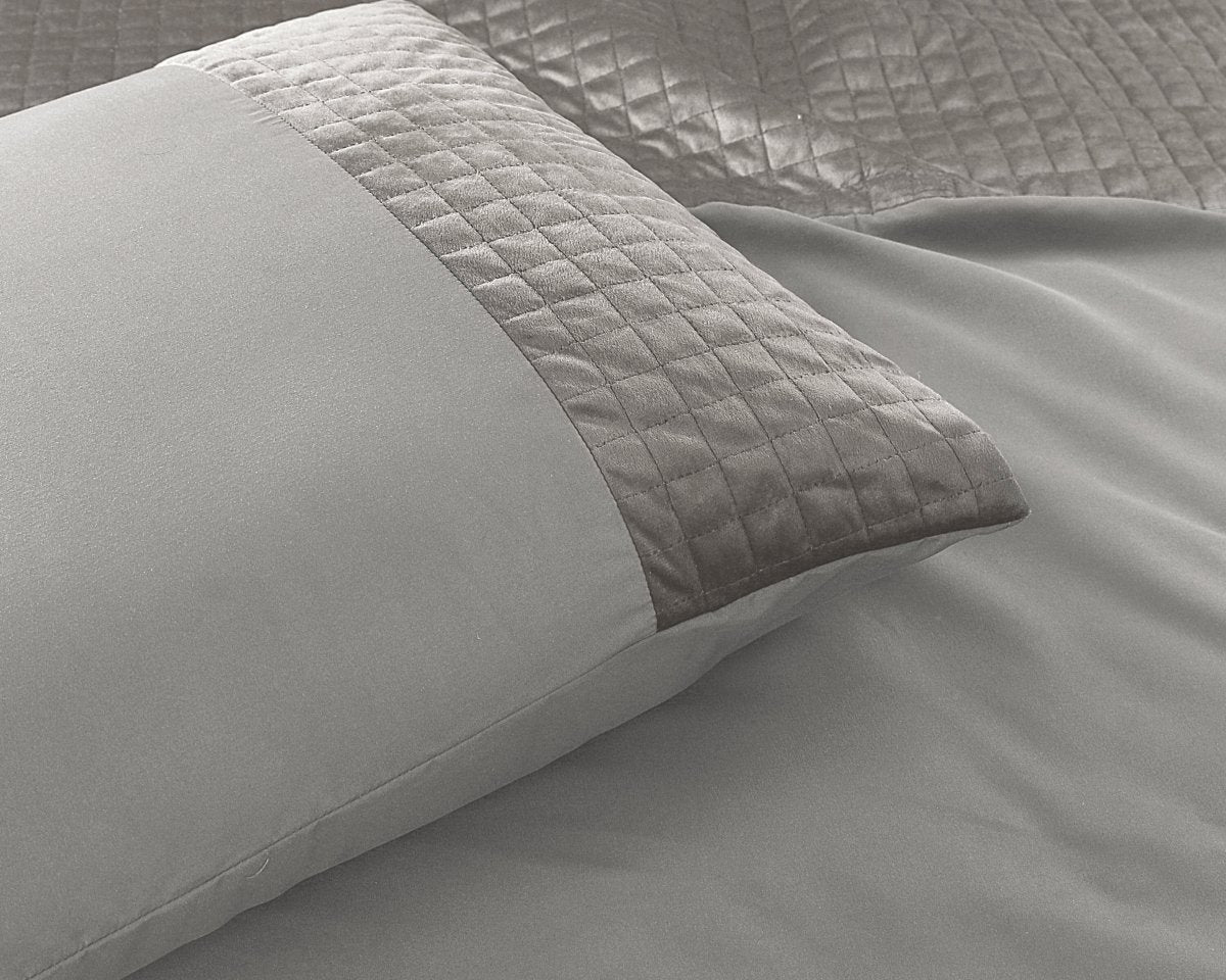 Velvet Duvet Cover Set Band | Sand | Single - 140cm (W) x 220cm (L) - The Bedding & Blankets Store