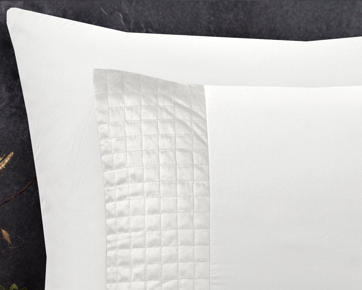 Velvet Duvet Cover Set Band | White | Single - 140cm (W) x 220cm (L) - The Bedding & Blankets Store