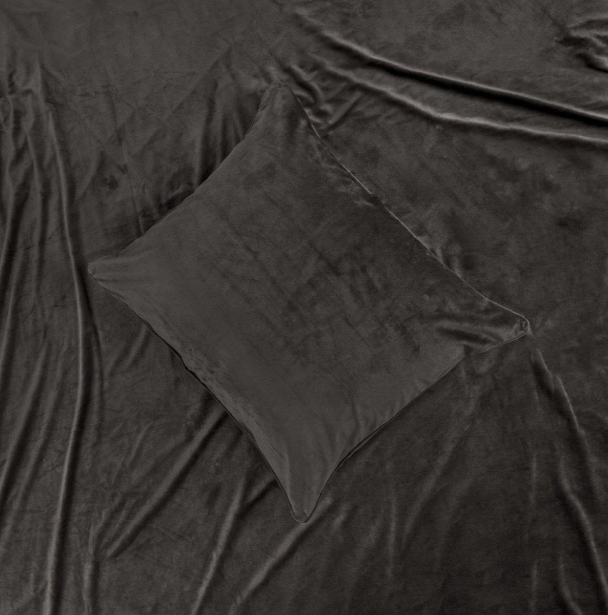 Velvet Duvet Cover Set Piping | Taupe | Single - 140cm (W) x 220cm (L) - The Bedding & Blankets Store