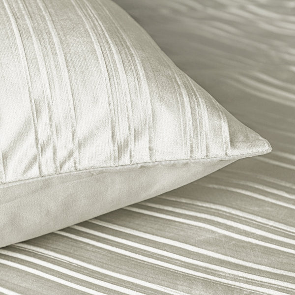 Velvet Duvet Cover Set Velvet Lining | Beige | Double - 200cm (W) x 200/220cm (L) - The Bedding & Blankets Store