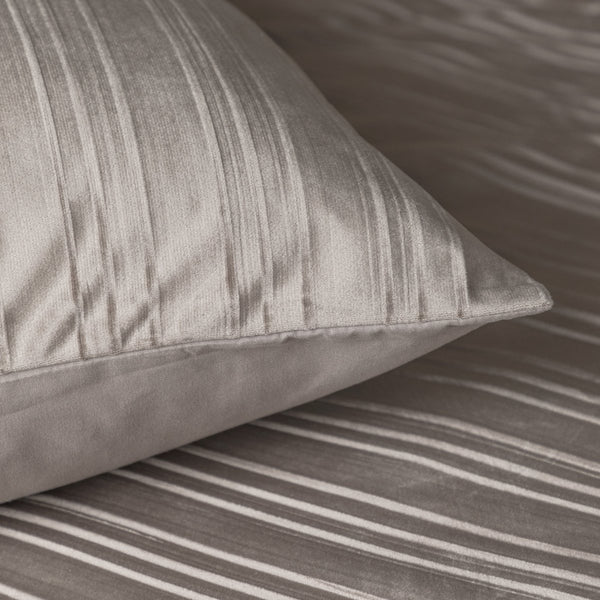 Velvet Duvet Cover Set Velvet Lining | Taupe/Grey | Double - 200cm (W) x 200/220cm (L) - The Bedding & Blankets Store
