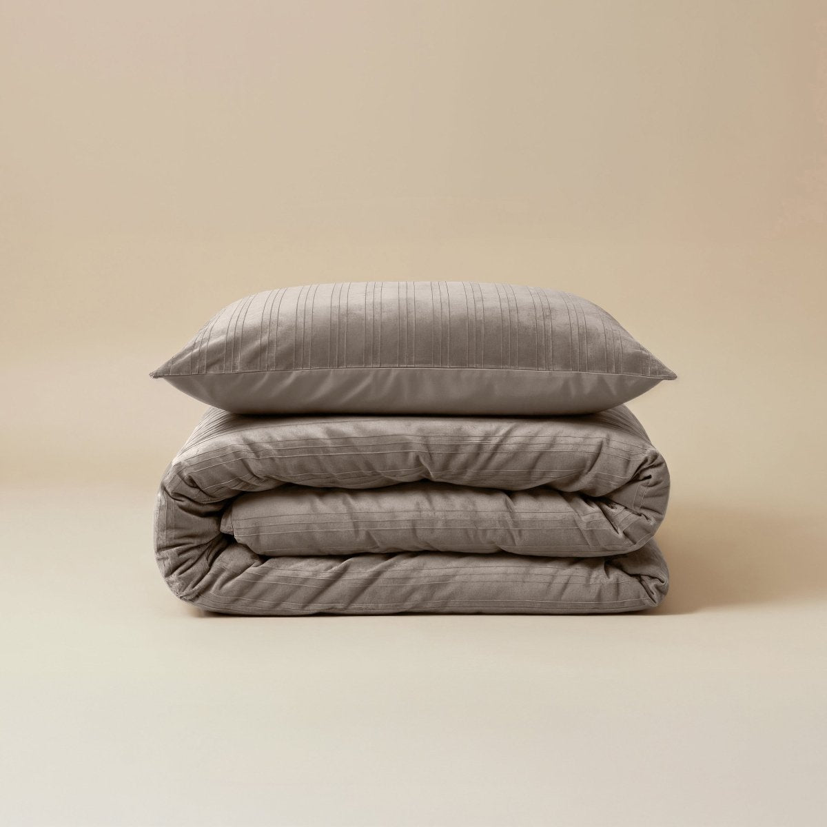 Velvet Duvet Cover Set Velvet Lining | Taupe/Grey | Double - 200cm (W) x 200/220cm (L) - The Bedding & Blankets Store