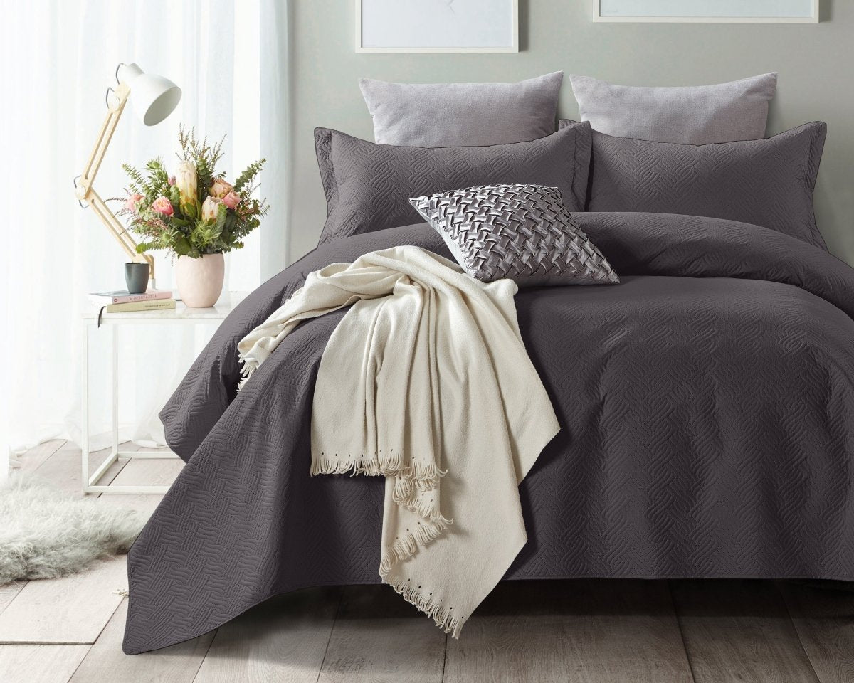 Wave Soft & Elegant Bedspread | Anthracite Grey | 260cm (W) x 250cm (L) - The Bedding & Blankets Store