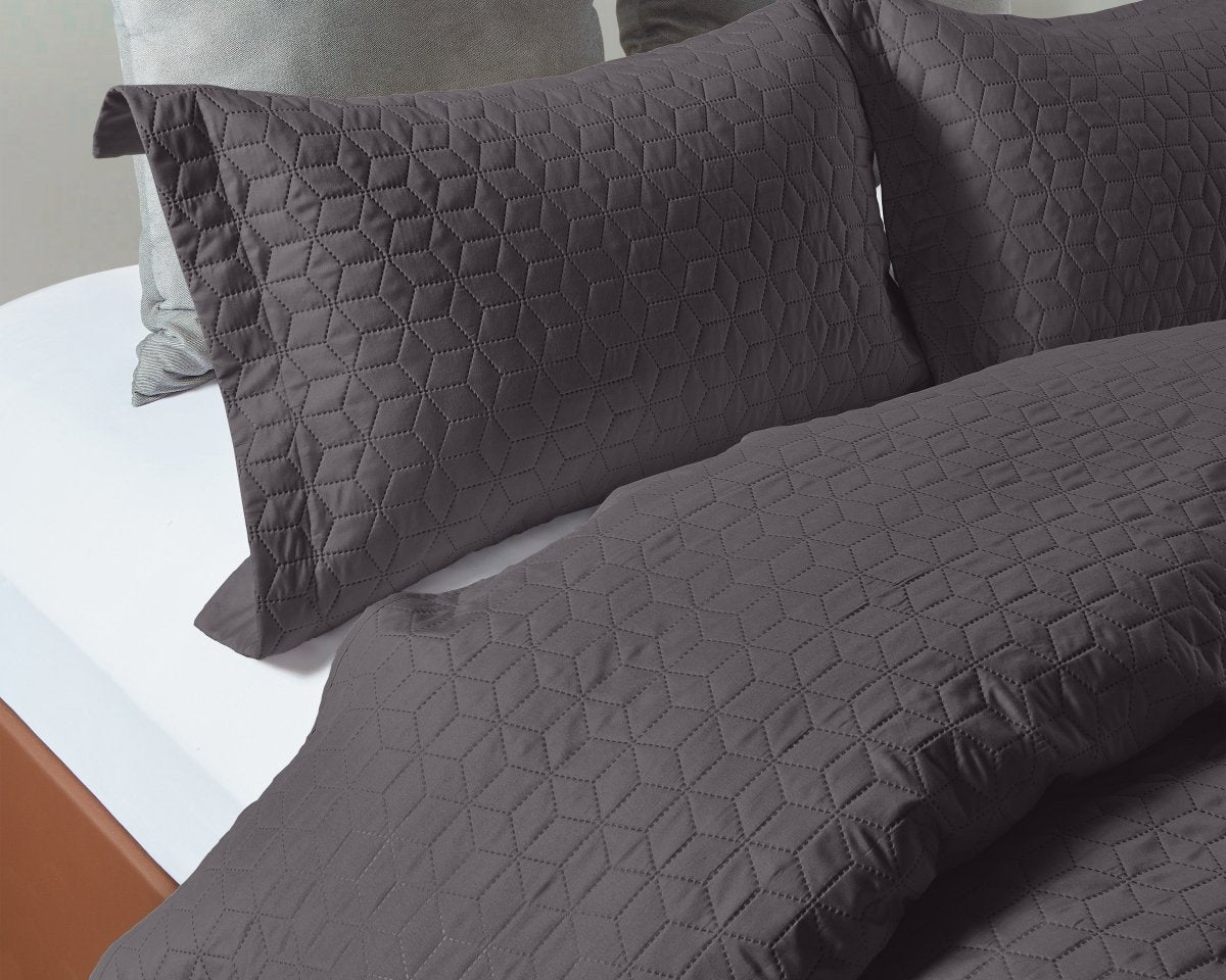 Wayfair Bedspread | Anthracite | 260 x 250cm - The Bedding & Blankets Store