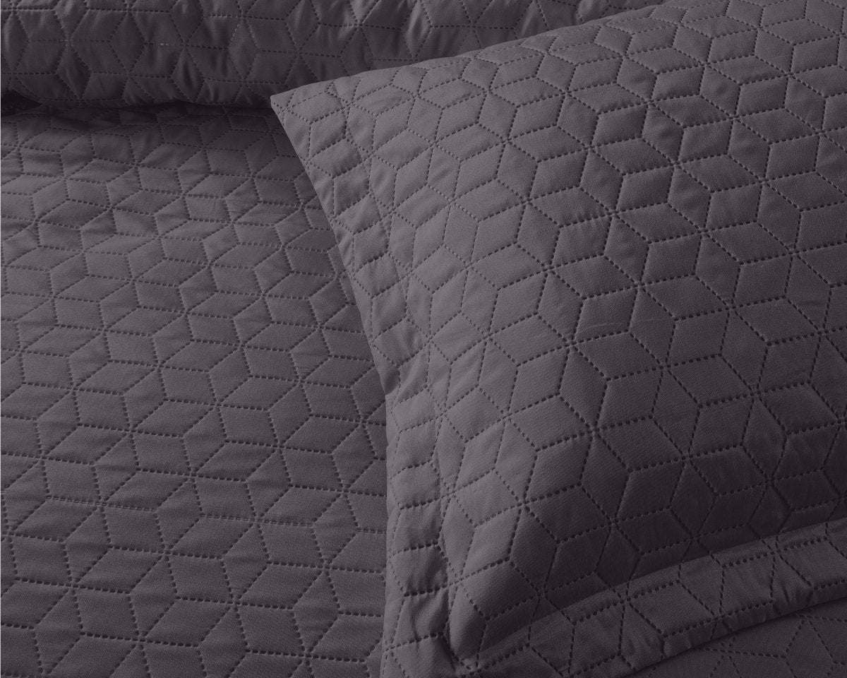 Wayfair Bedspread | Anthracite | 260 x 250cm - The Bedding & Blankets Store